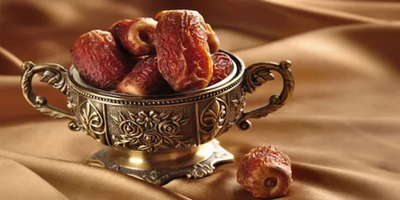 خرما مضافتی درجه یک با ظاهر یکدست و تازه